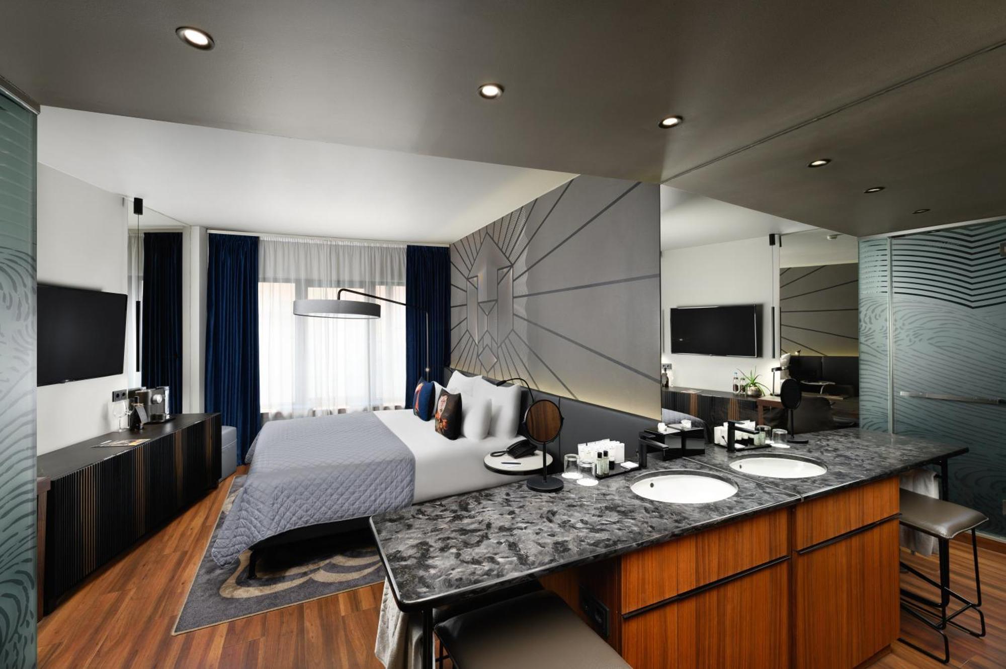 Clark - Adults Only Hotel